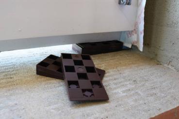 Preview: Kunststoff Rastkeil 90x45x15mm Farbe braun max.1700kg, 16 St.