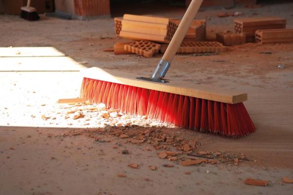 Straßenbesen 40 cm, ohne Stiel rote Kunstb.m.Stielhalter 28mm