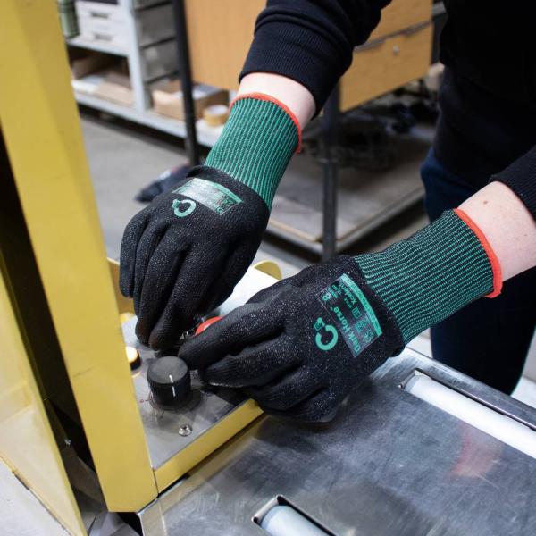 XC-Cut-C schwarz, Gr. 10 Spez.Garn, X-Wet PU, Touch