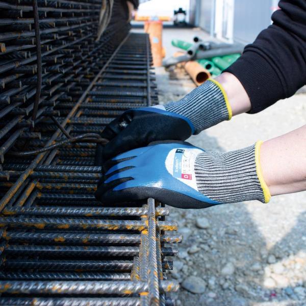 XC-Cut-D grau mel., Gr. 09 UHMWPE, 3/4 Nitril, Hitzesch.