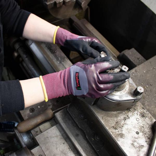 XC-Line lila, Gr. 09 3/4 Nitril, Polya. Hitzeschutz